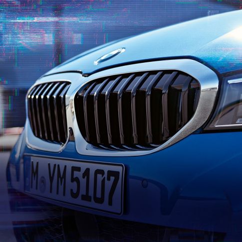 BMW 3 Series, double kidney grille. Close-up side view of the BMW 3 Series double kidney grille.