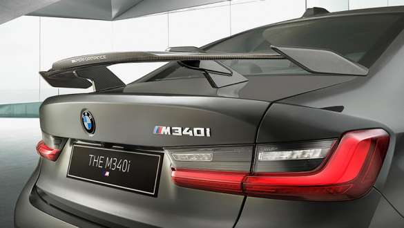REAR THROUGH FLOW SPOILER IN CARBON FIBRE REAR THROUGH FLOW SPOILER IN CARBON FIBRE