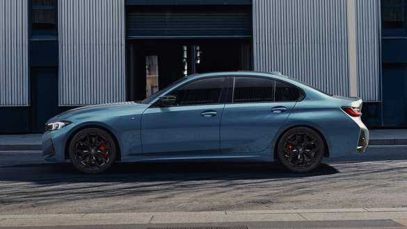 M sport differential BMW M340i xDrive Sedan M sport differential BMW M340i xDrive Sedan G20 Sapphire Black metallic rear view