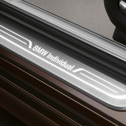 BMW Individual 7 Series Sedan entry sill BMW 7 Series Sedan: entry sill with BMW Individual lettering