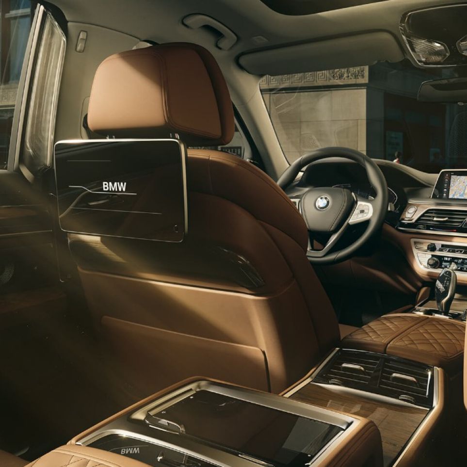 BMW 7 Series Sedan Experience Modes Experience Modes: comfortable interior design of the BMW 7 Series Sedan