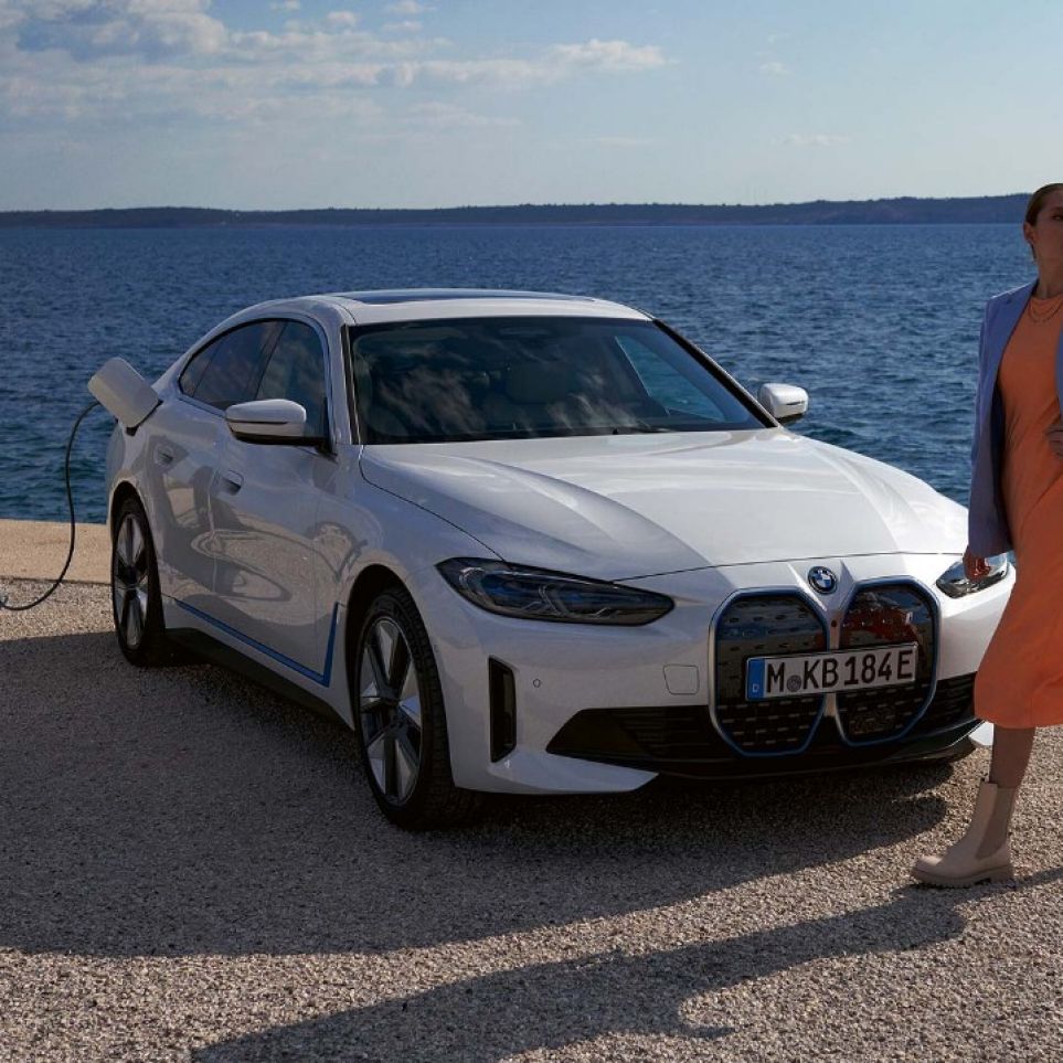 The New BMW i4 The New BMW i4