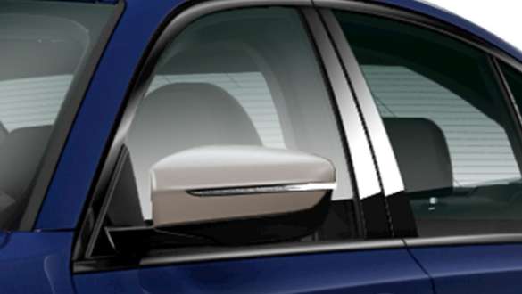 Individual high-gloss Shadow Line BMW M340i xDrive Sedan Individual high-gloss Shadow Line BMW M340i xDrive Sedan G20 Sapphire Black metallic close-up view