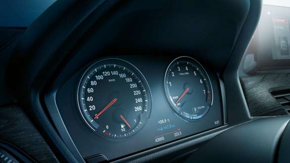 Instrument panel with Black Panel Technology BMW X1, interior with Instrument panel with Black Panel Technology