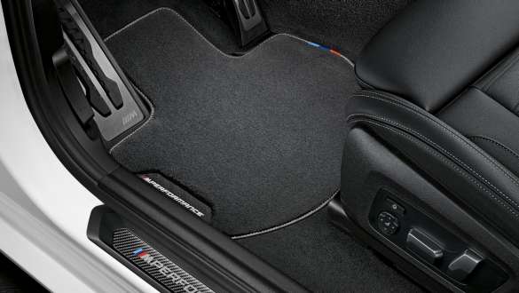 The New BMW X4 Black Shadow Edition G02 M Performance floormat The New BMW X4 Black Shadow Edition G02 M Performance floormat