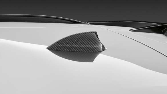 The New BMW X4 Black Shadow Edition G02 M Performance Antenna cover in Aramid fibre The New BMW X4 Black Shadow Edition G02 M Performance Antenna cover in Aramid fibre