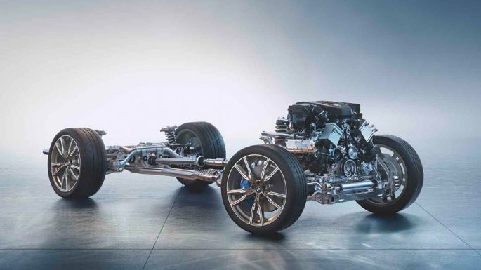 Adaptive M suspension. Threequarter rear view of the BMW X6.