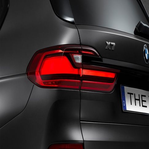 BMW X7 Dark Shadow Edition BMW X7 Dark Shadow Edition