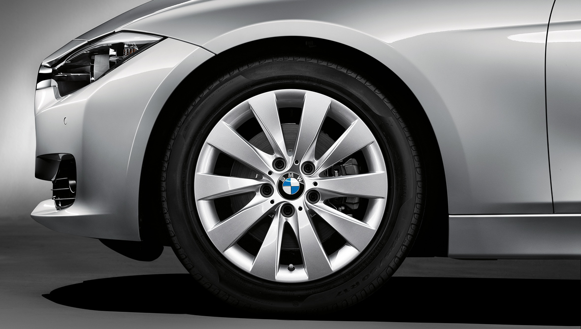 17 BMW light alloy wheel V spoke style 413 complete winter wheel