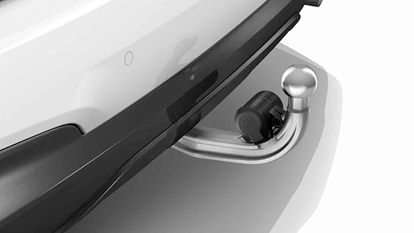 BMW trailer tow hitch with electronically adjustable tow ball