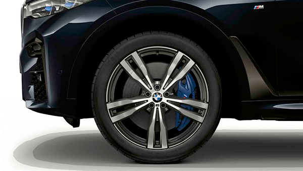 Car alloy shop wheel lights