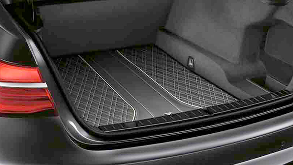 BMW fitted luggage compartment mat exclusive