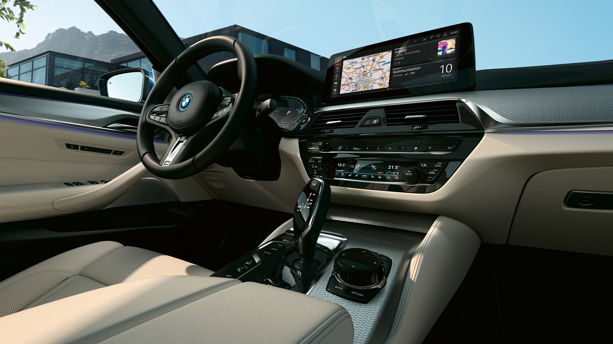 Interior THE 5 G30 Control display & Sport leather steering wheel THE 5 G30 Facelift 2020 interior