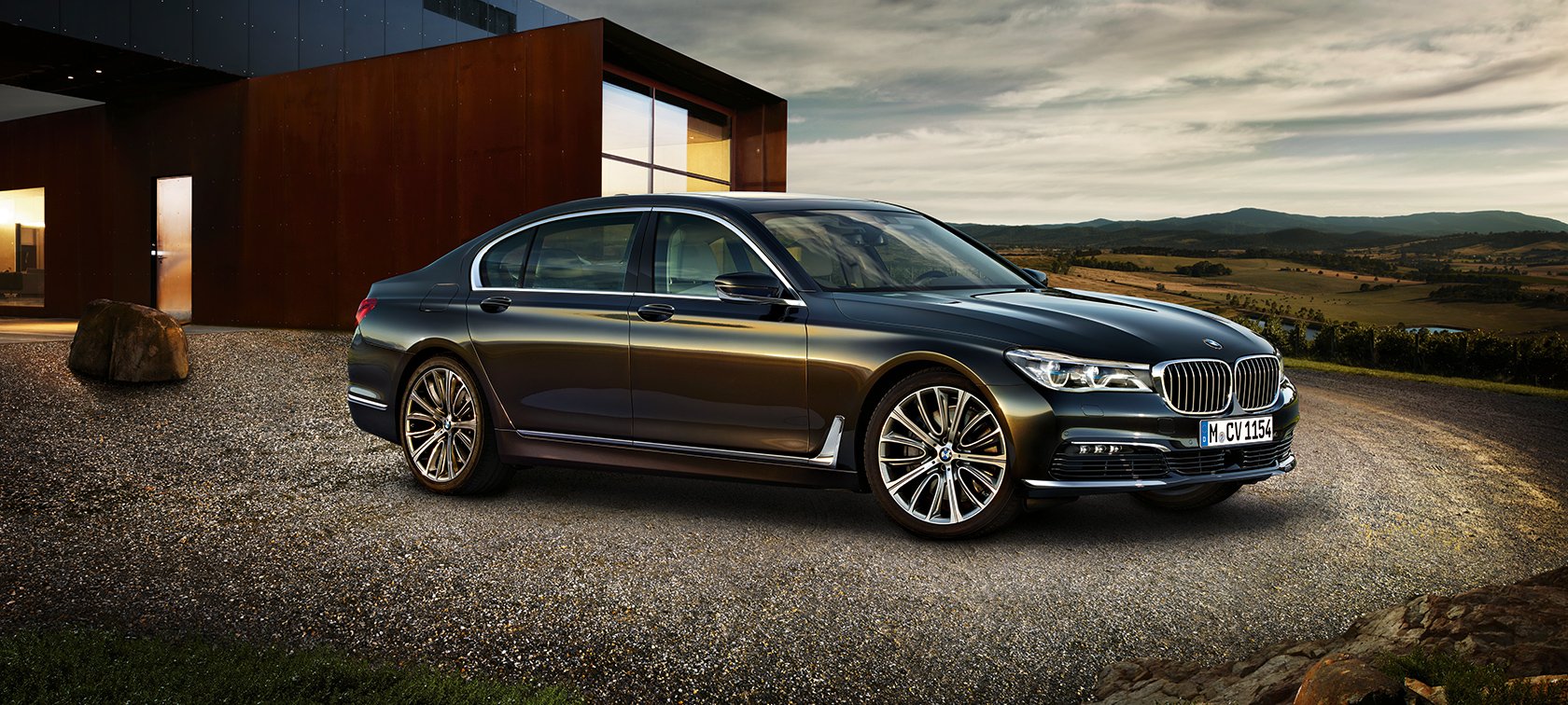 BMW 7 Series Sedan At a glance BMW 7 Series Sedan At a glance