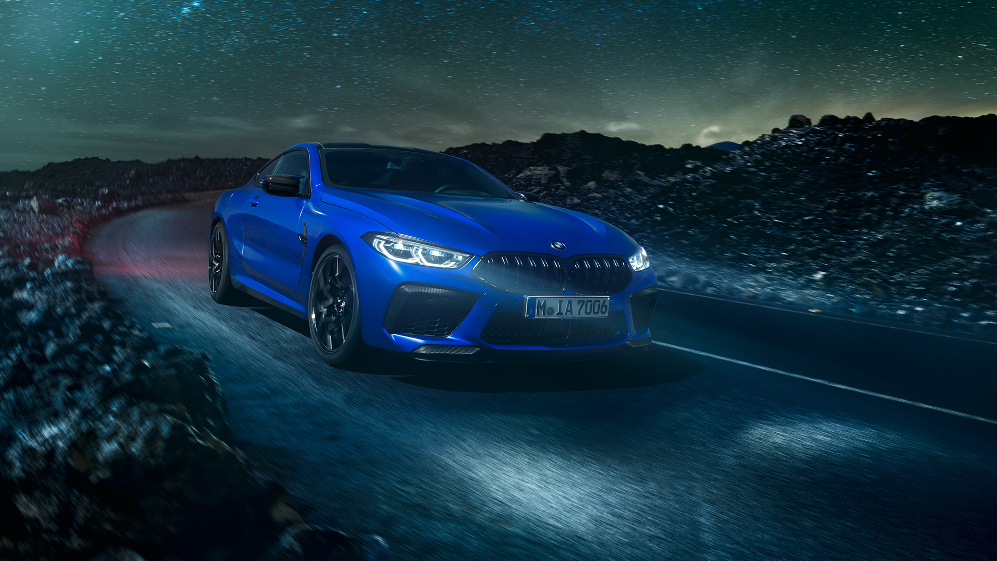 BMW M8 Coupé. The first-ever BMW M8 Coupé in Marina Bay Blue metallic, three-quarter front view.