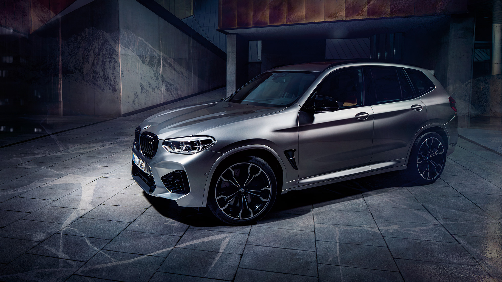 BMW X3 M, side view. BMW X3 M in Donington Grey metallic, exterior, side view.