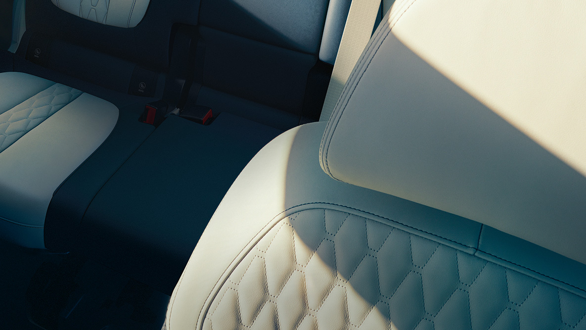 BMW X7 leather design Close-up of leather design in leather 'Merino'
