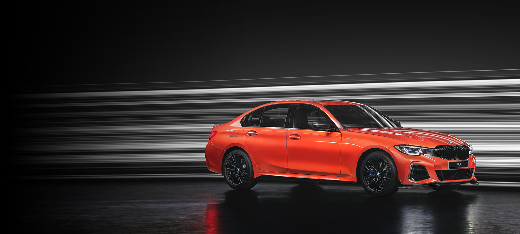 Technical Data BMW M340i xDrive Sedan Technical Data BMW M340i xDrive Sedan G20 Sapphire Black metallic side view while driving