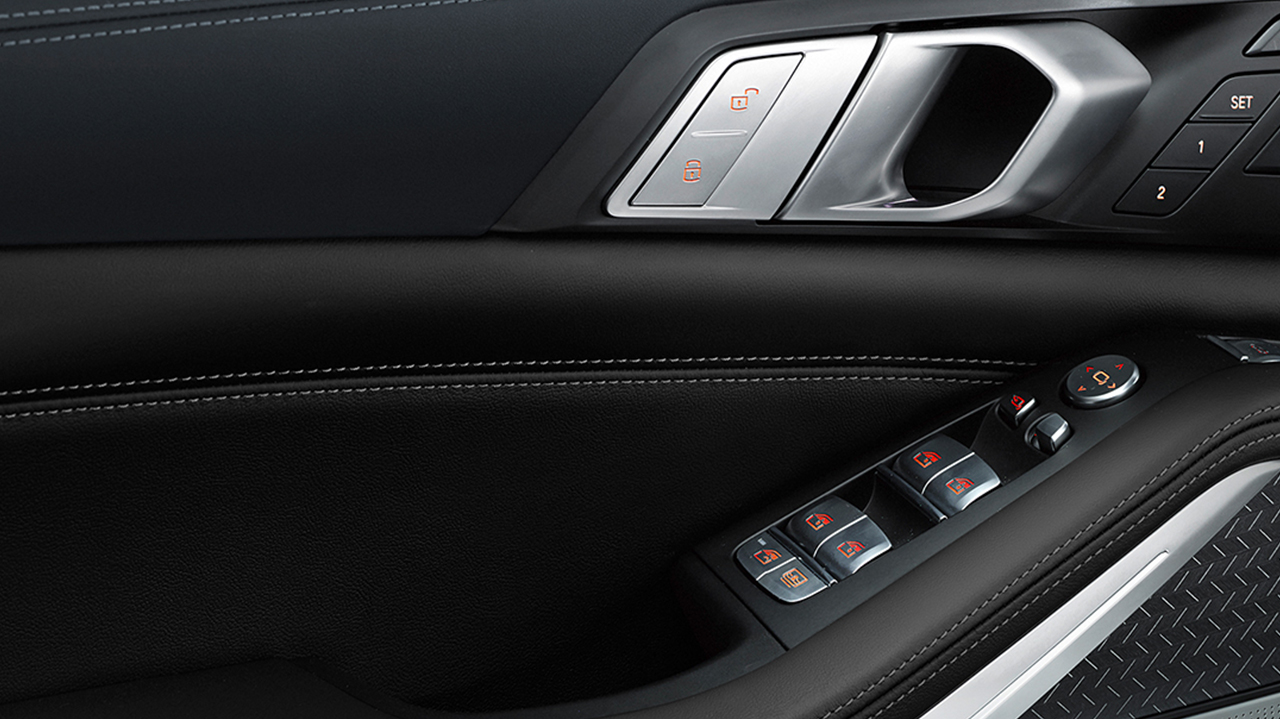 BMW X7 Dark Shadow Edition BMW X7 Dark Shadow Edition