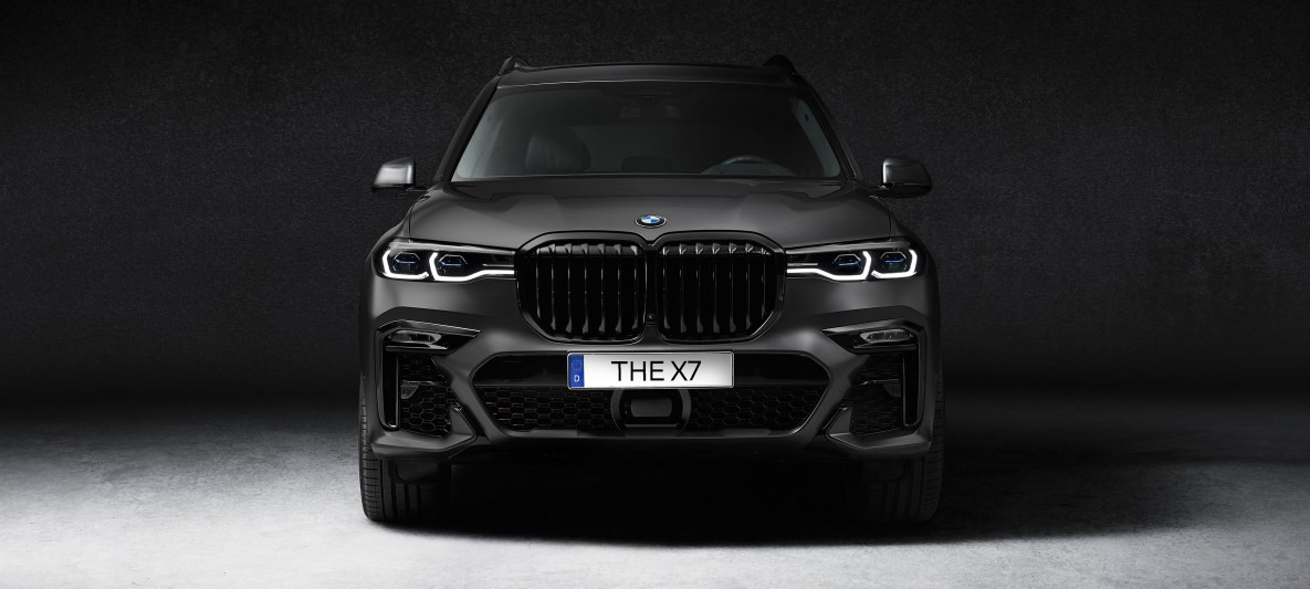 BMW X7 Dark Shadow Edition