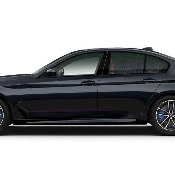 Cockpit BMW 5 Series Sedan 520d xDrive G30 2020 M Sport package Leather 'Dakota' Black with contrast stitching Blue interior 